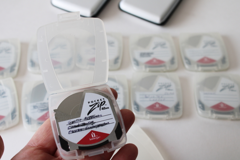 photo of vintage PC computer Iomega Clik! card drives & storage disc lot 40 MB Pocket Zip mini disks used #9